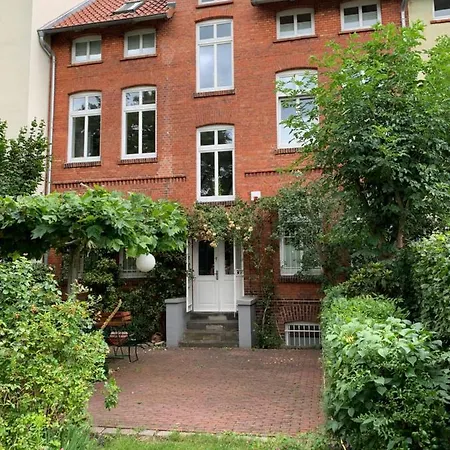 Friedenstrasse 11 4*