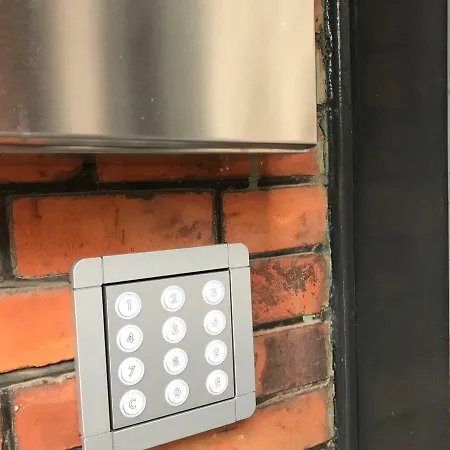 Friedenstrasse 11 4*