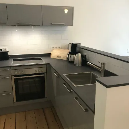 招待所 Friedenstrasse 11 鲁纳