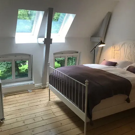 Friedenstrasse 11 招待所 鲁纳