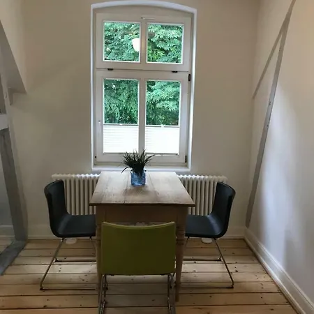 招待所 Friedenstrasse 11 鲁纳