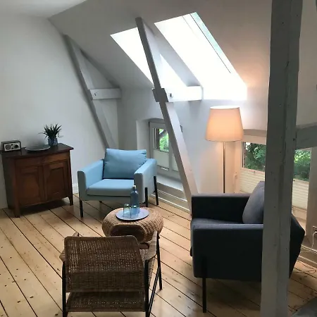 招待所 Friedenstrasse 11 鲁纳